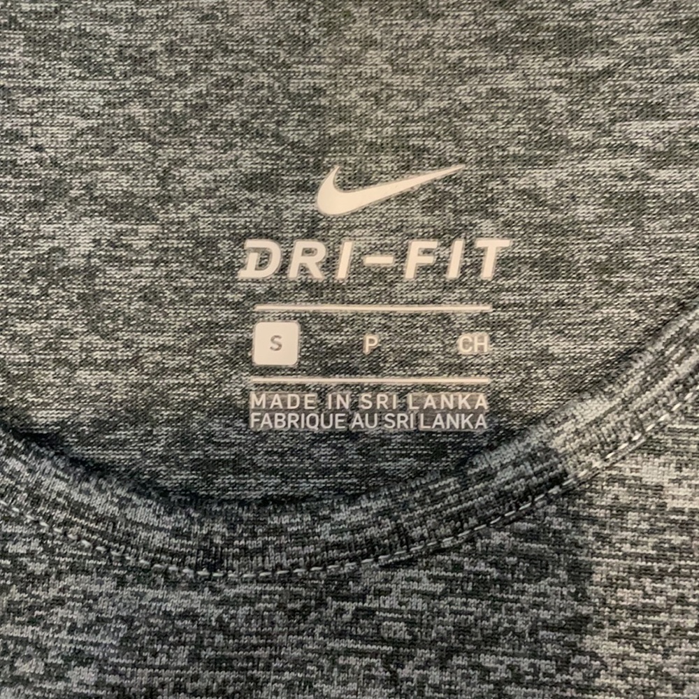 Nike Dri-Fit Tank - Picture 3 of 4